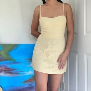 Reformation Roarke Dress in Parmesan